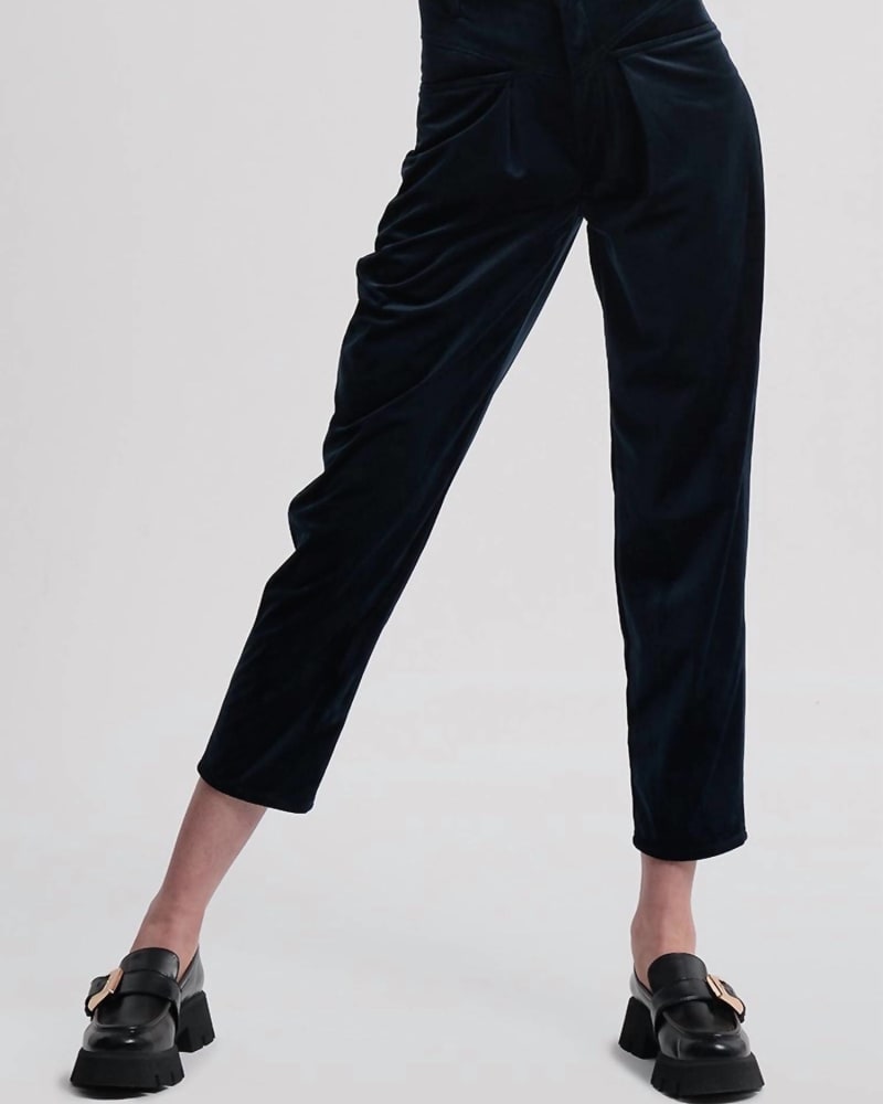 Front of a model wearing a size L Velvet Highwaist Pant In Dark Navy in Dark Navy by MOLLY BRACKEN. | dia_product_style_image_id:356784